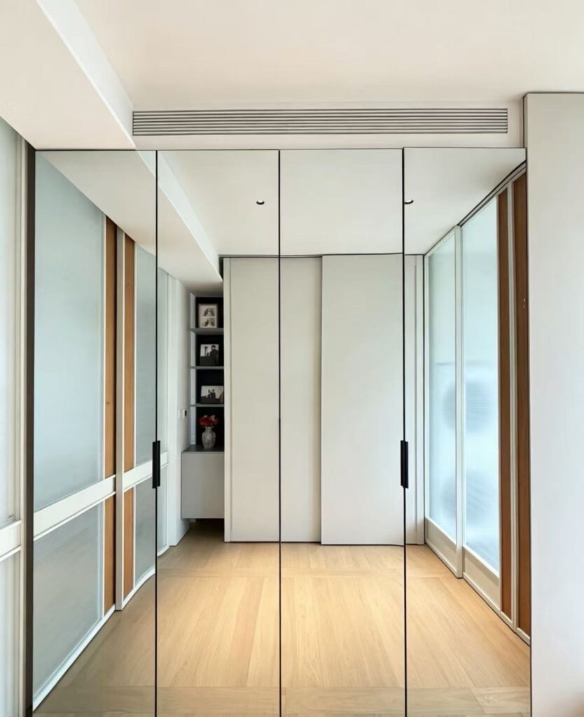 Shoe cabinet glass door case